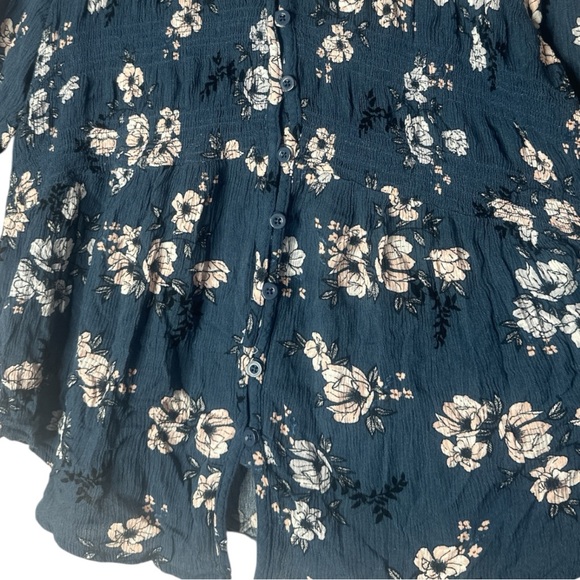 Torrid Blue Floral Blouse Size 1 - Picture 3 of 8